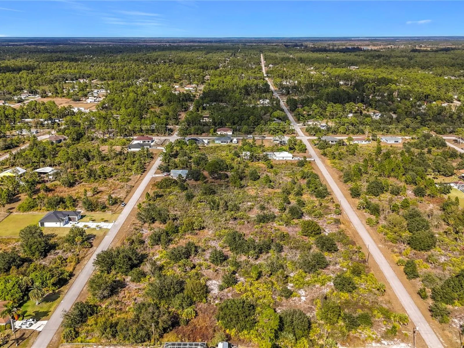 904 LAKE AVE, LEHIGH ACRES, FL — photo 21