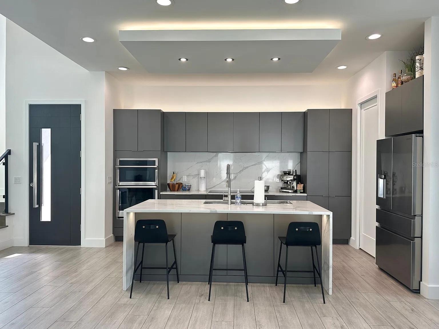 4217 W ARCH ST, TAMPA, FL — photo 3