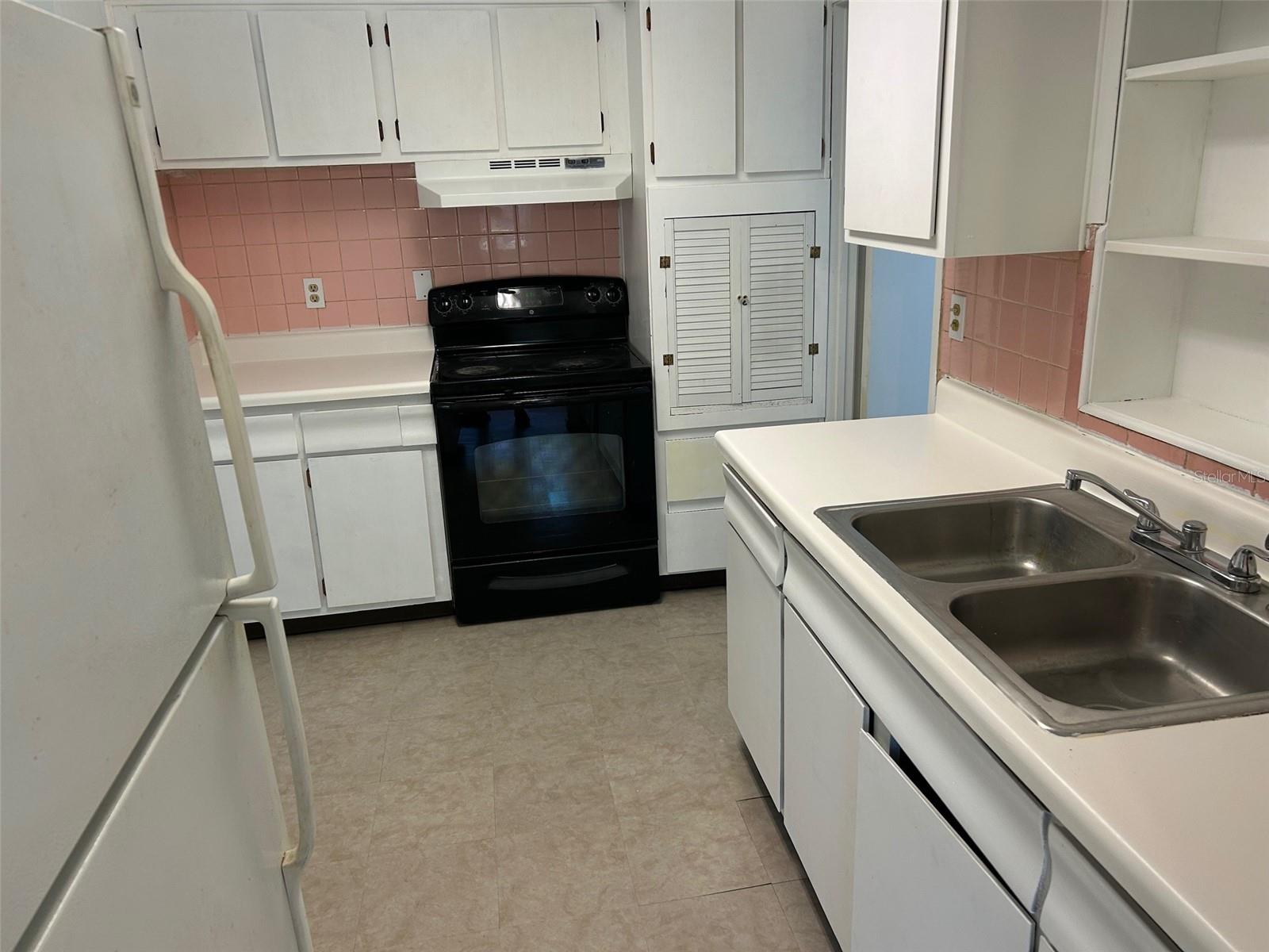 7001 32ND AVE S, TAMPA, FL — photo 8