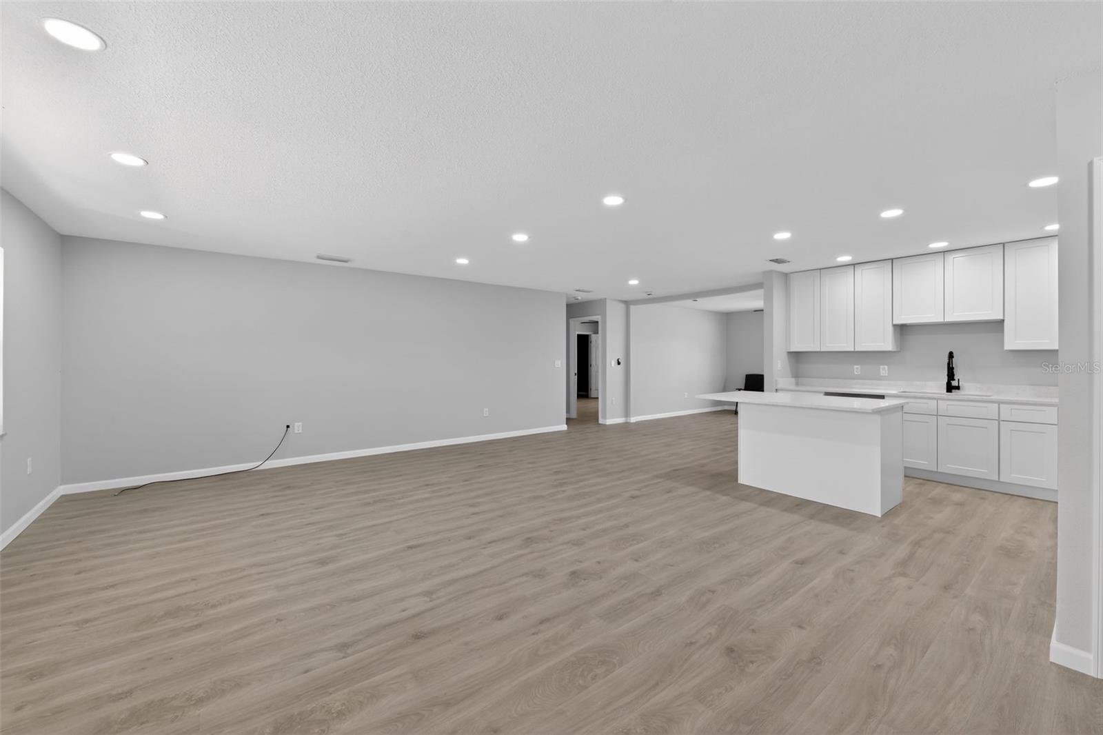 6224 7TH AVENUE DR W, BRADENTON, FL — photo 17
