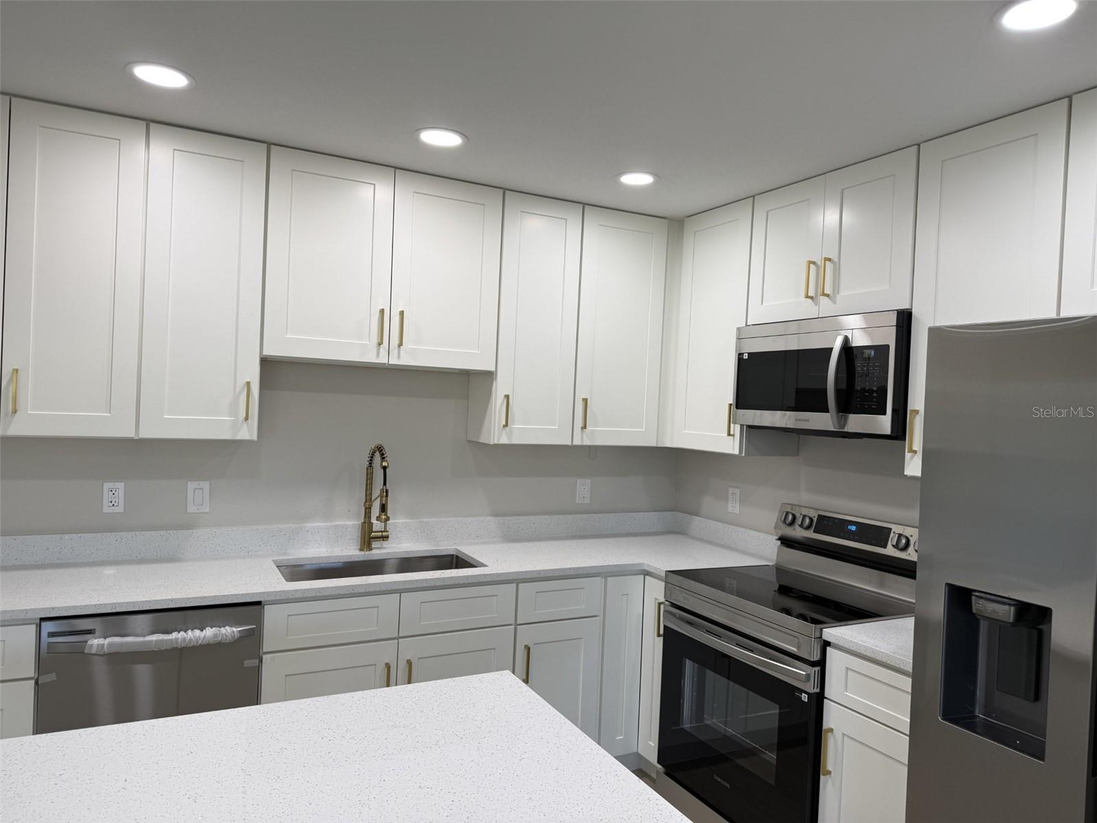 6224 7TH AVENUE DR W, BRADENTON, FL — photo 10