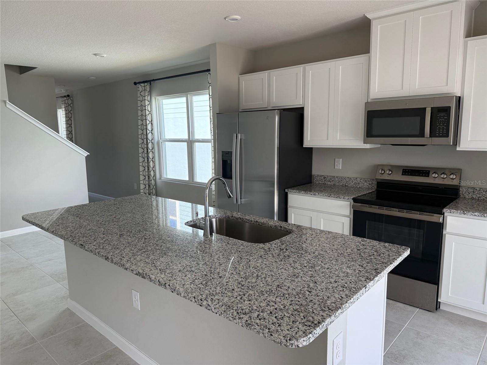 1200 PORT BLUE WAY, LADY LAKE, FL — photo 12