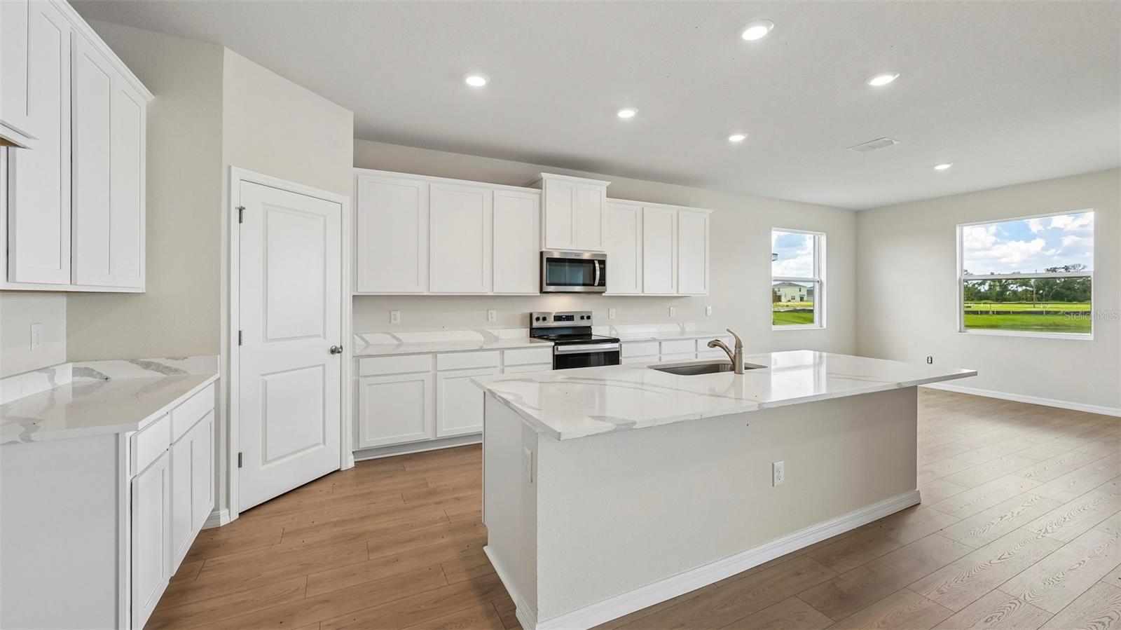 10405 WOODLAND GARDEN WAY, PARRISH, FL — photo 5