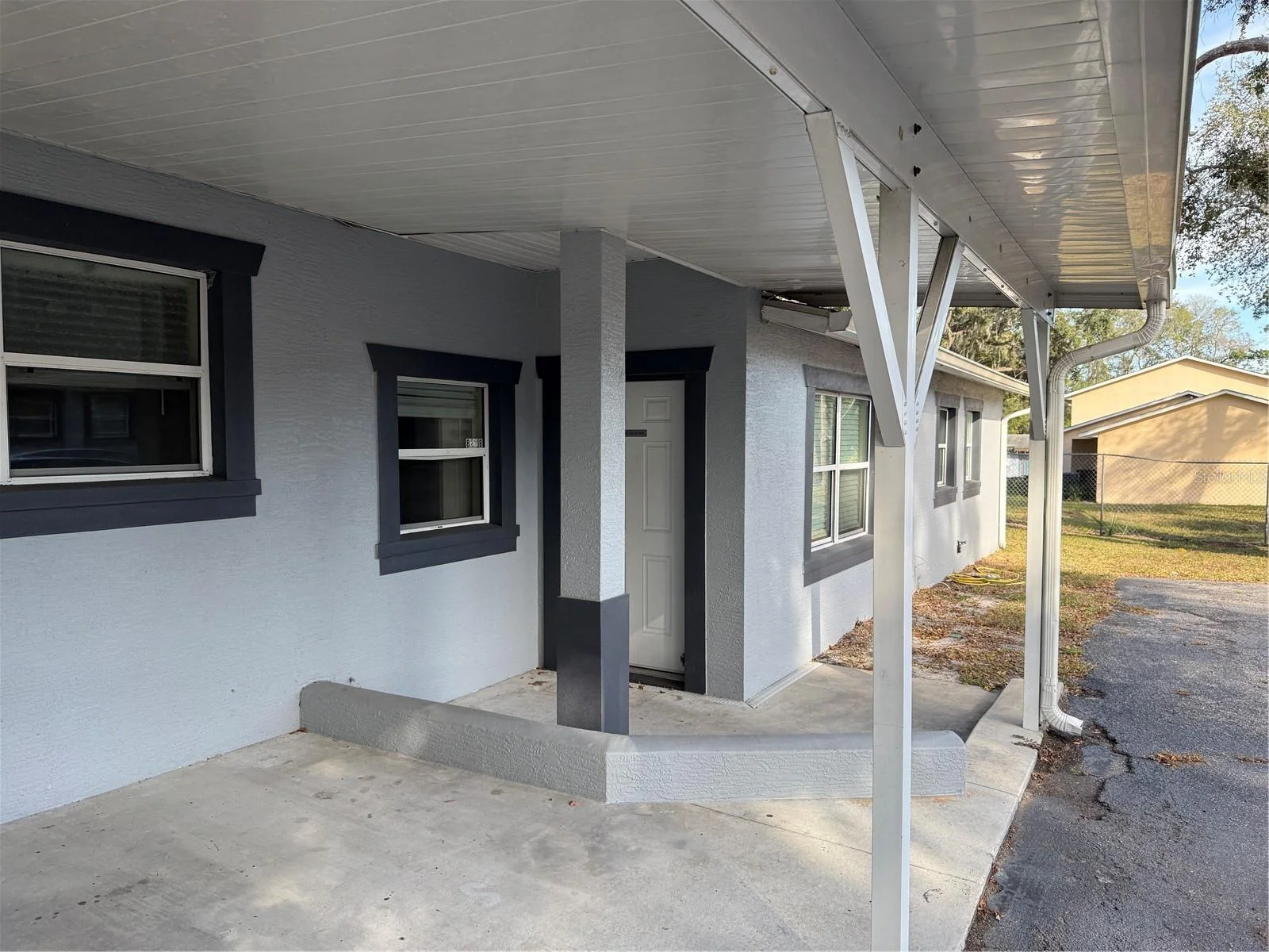 822 S LONE OAK DR #B, LEESBURG, FL — photo 2