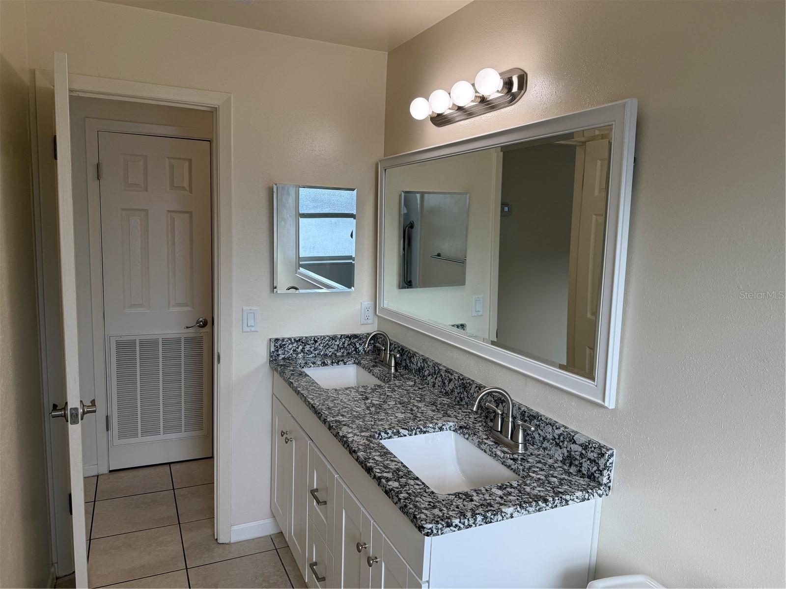 822 S LONE OAK DR #B, LEESBURG, FL — photo 13