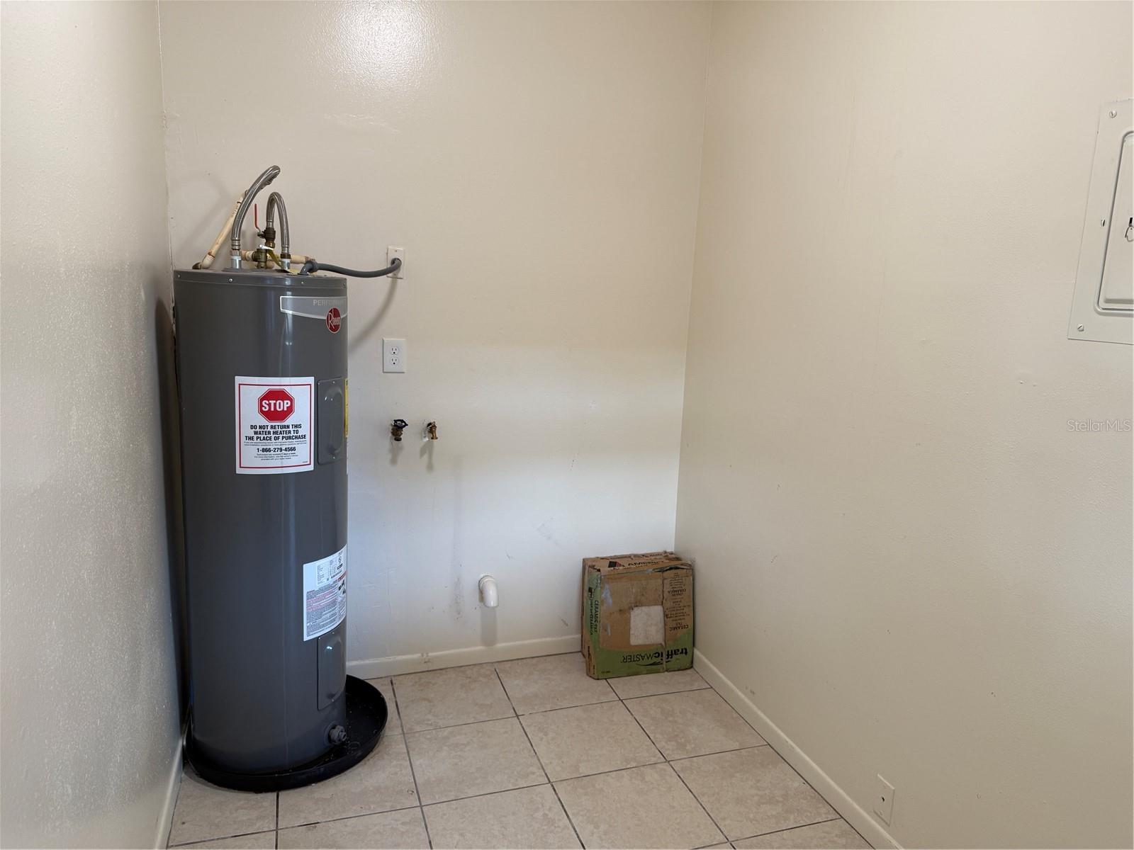 822 S LONE OAK DR #B, LEESBURG, FL — photo 33