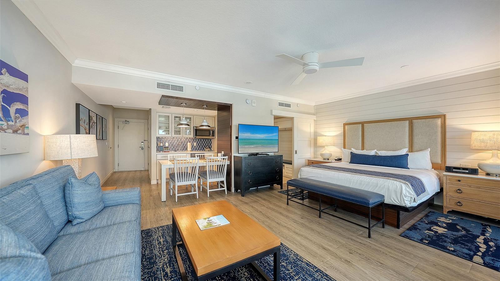 225 SANDS POINT RD #7205, LONGBOAT KEY, FL — photo 5
