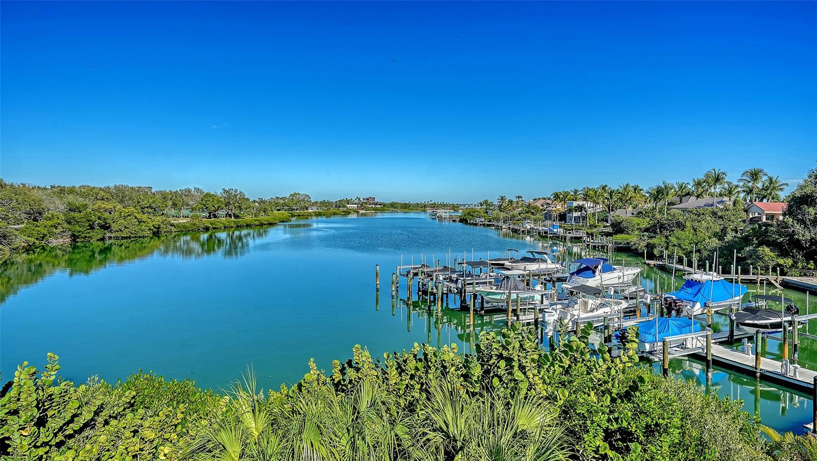 225 SANDS POINT RD #7205, LONGBOAT KEY, FL — photo 9