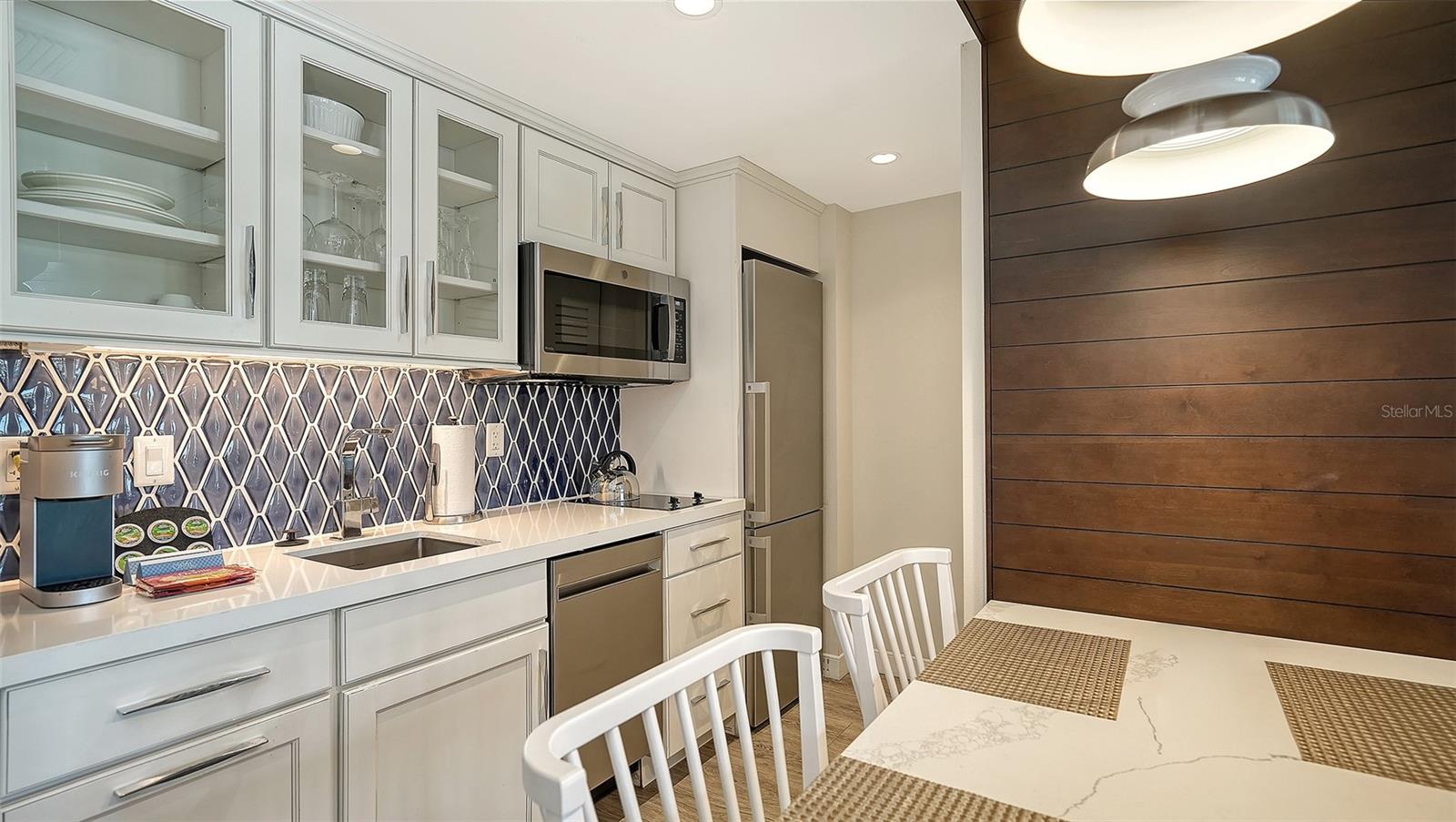 225 SANDS POINT RD #7205, LONGBOAT KEY, FL — photo 13