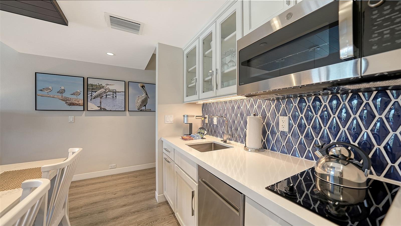 225 SANDS POINT RD #7205, LONGBOAT KEY, FL — photo 14