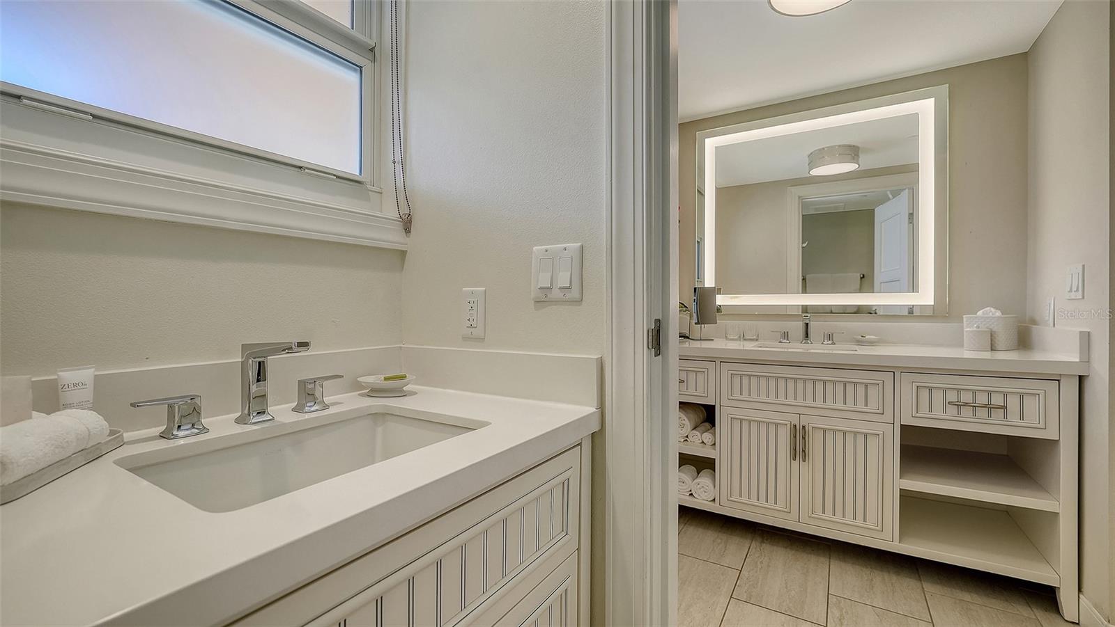 225 SANDS POINT RD #7205, LONGBOAT KEY, FL — photo 18