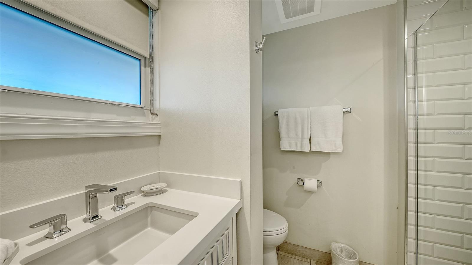 225 SANDS POINT RD #6201, LONGBOAT KEY, FL — photo 20
