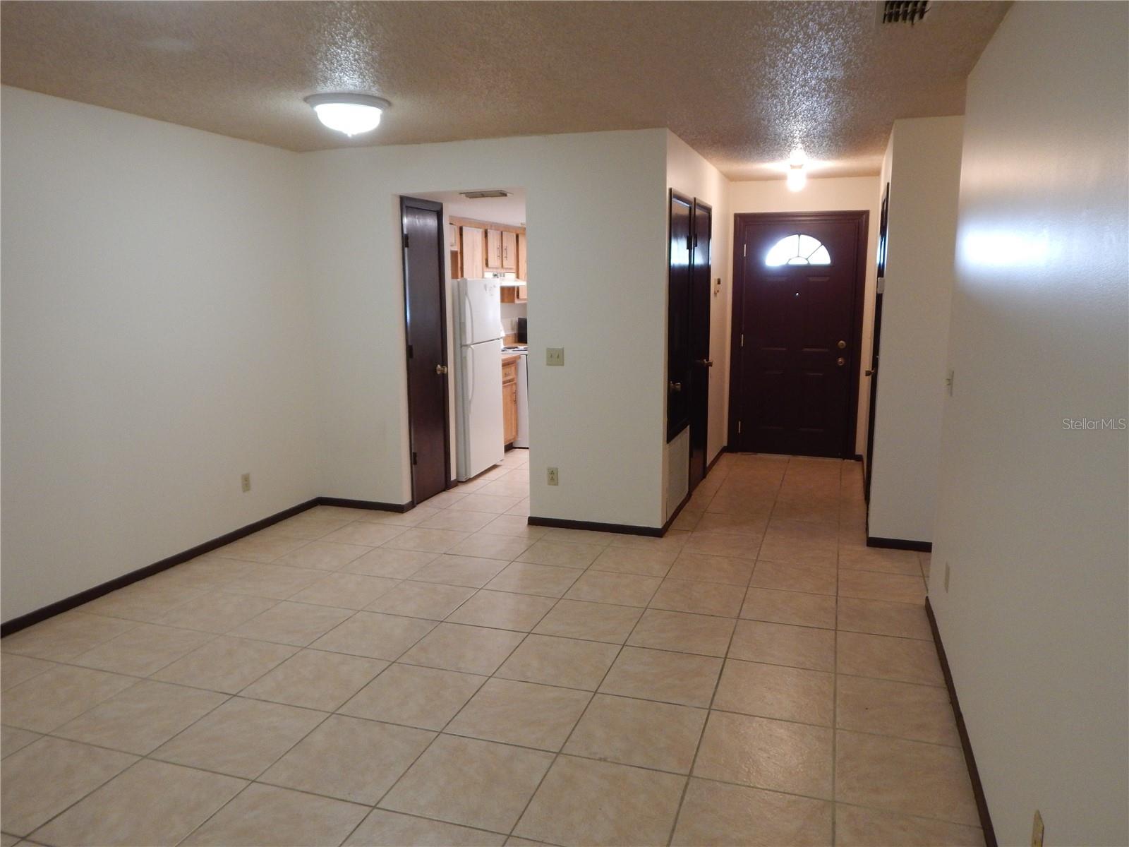 2505 CORAL AVE, KISSIMMEE, FL — photo 2