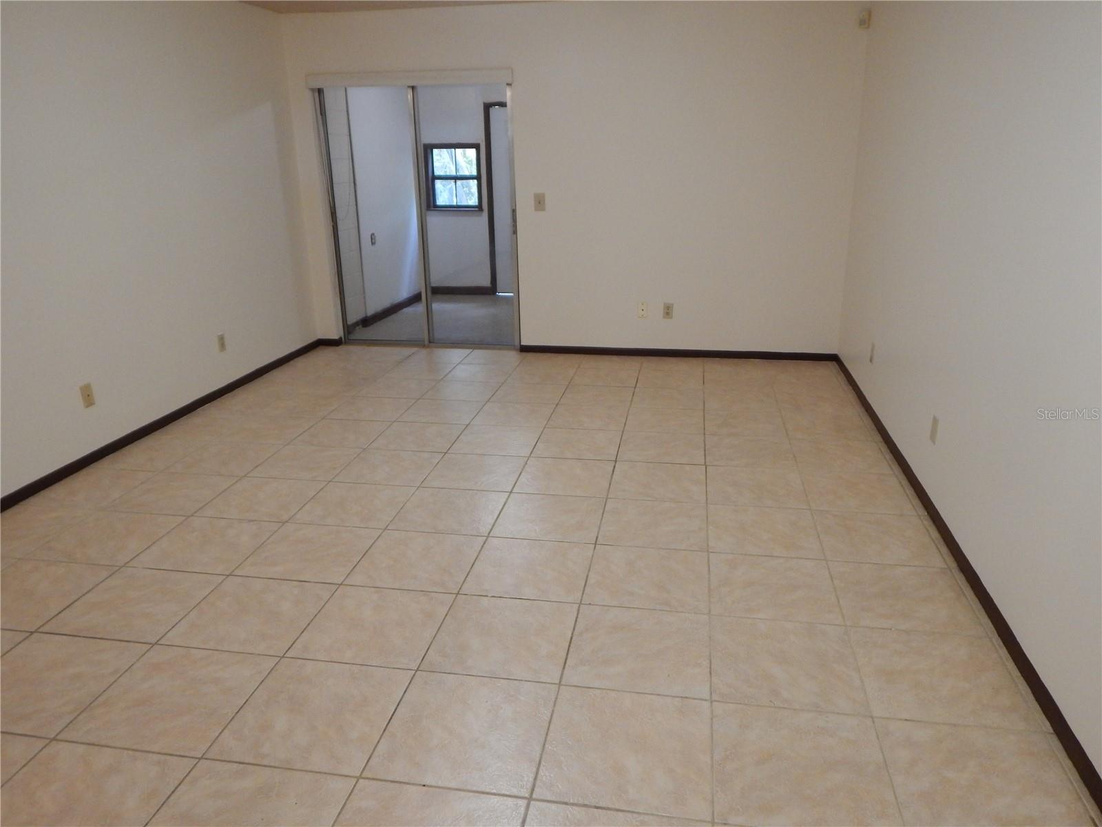 2505 CORAL AVE, KISSIMMEE, FL — photo 4