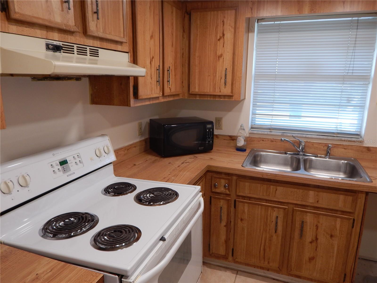 2505 CORAL AVE, KISSIMMEE, FL — photo 7