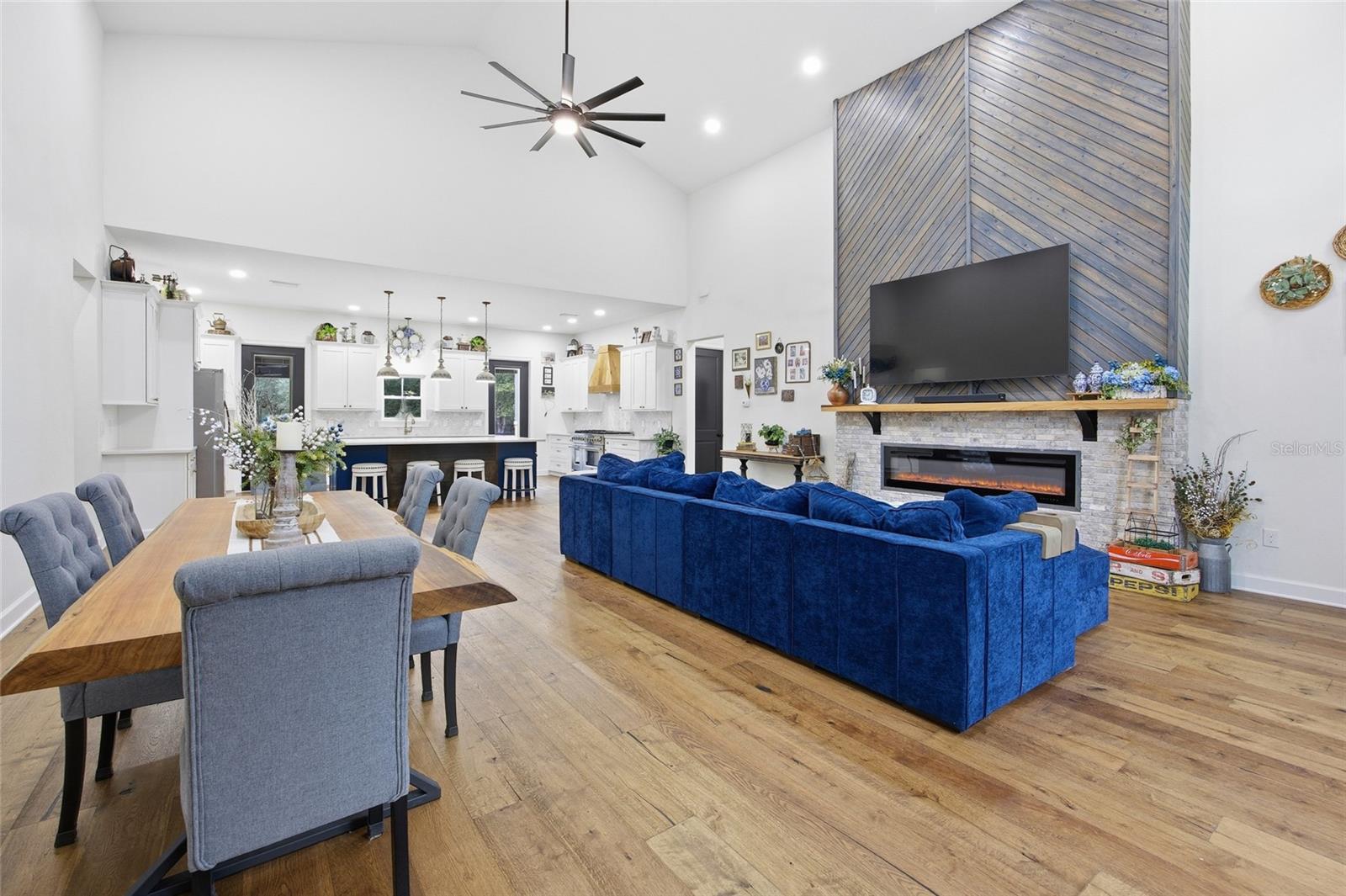 12052 SE 101ST COURT RD, BELLEVIEW, FL — photo 9