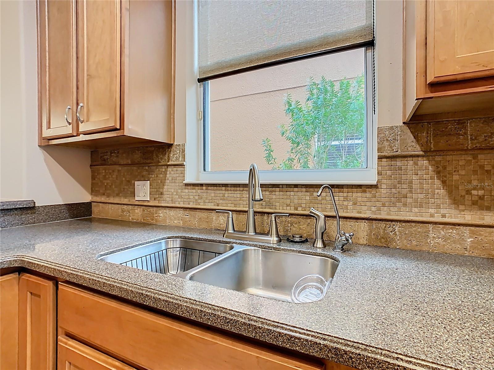 2472 PALM TREE DR, KISSIMMEE, FL — photo 15