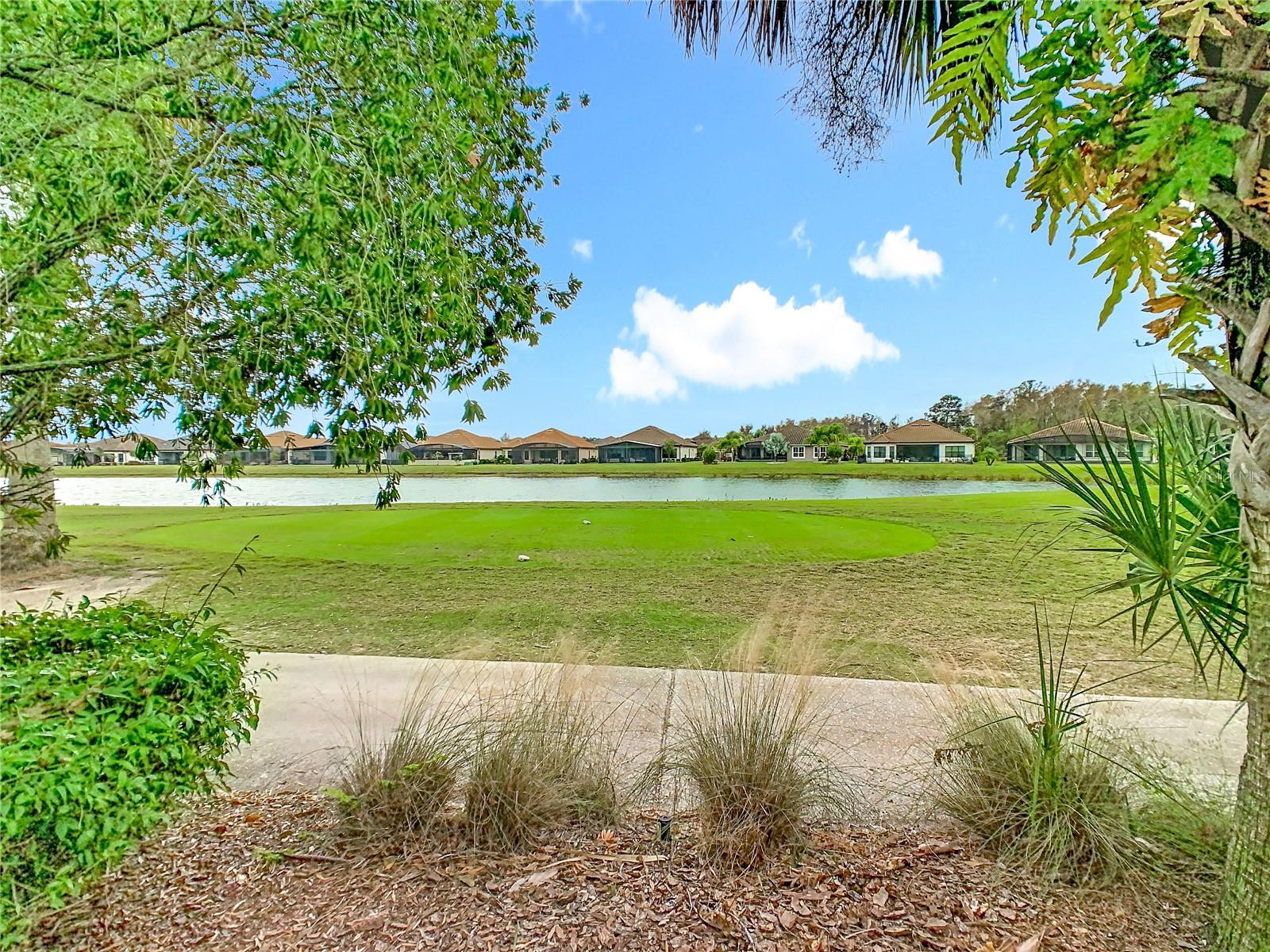 2472 PALM TREE DR, KISSIMMEE, FL — photo 45