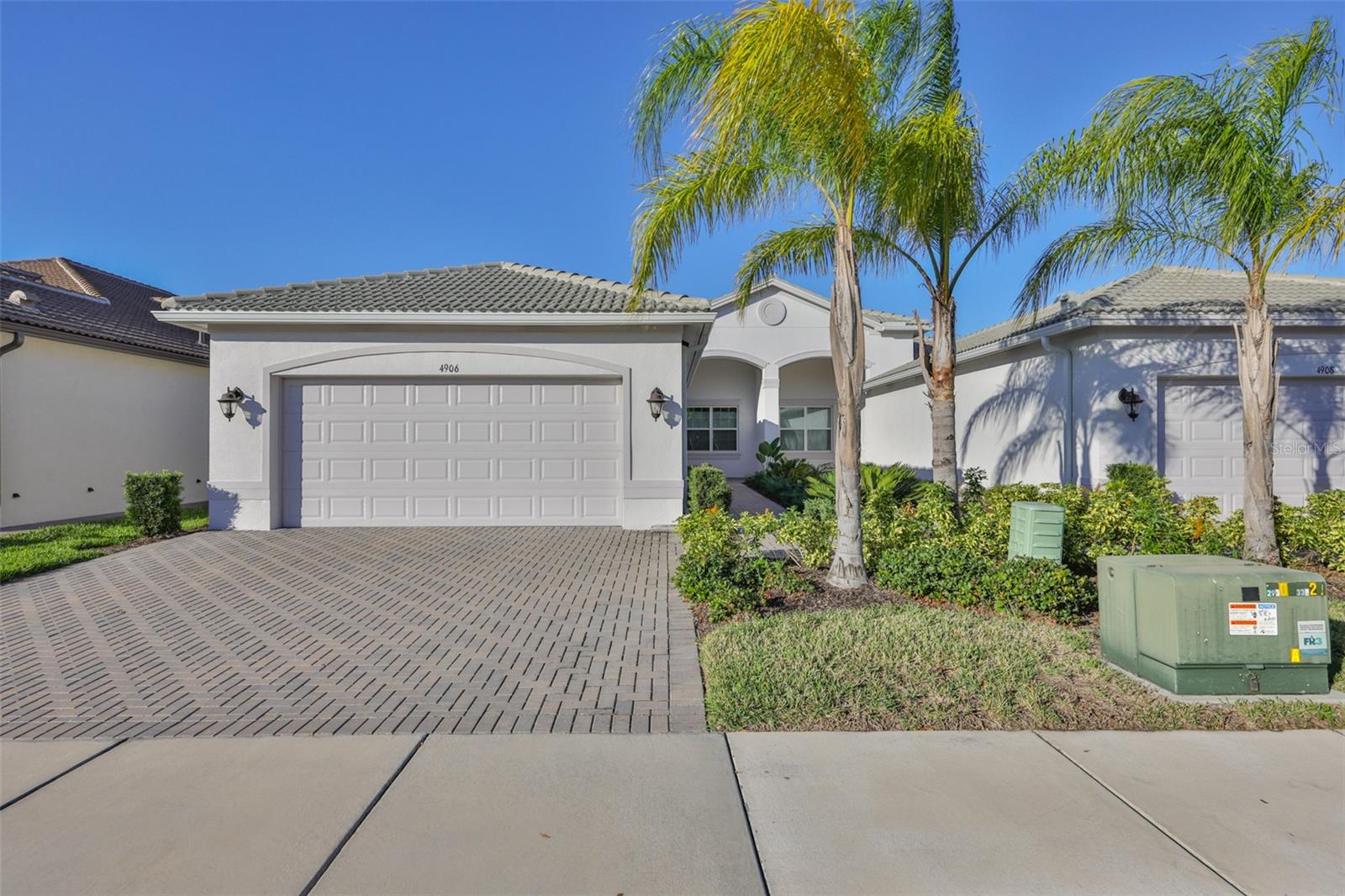 4906 AVILA LAKES DR, WIMAUMA, FL — photo 2