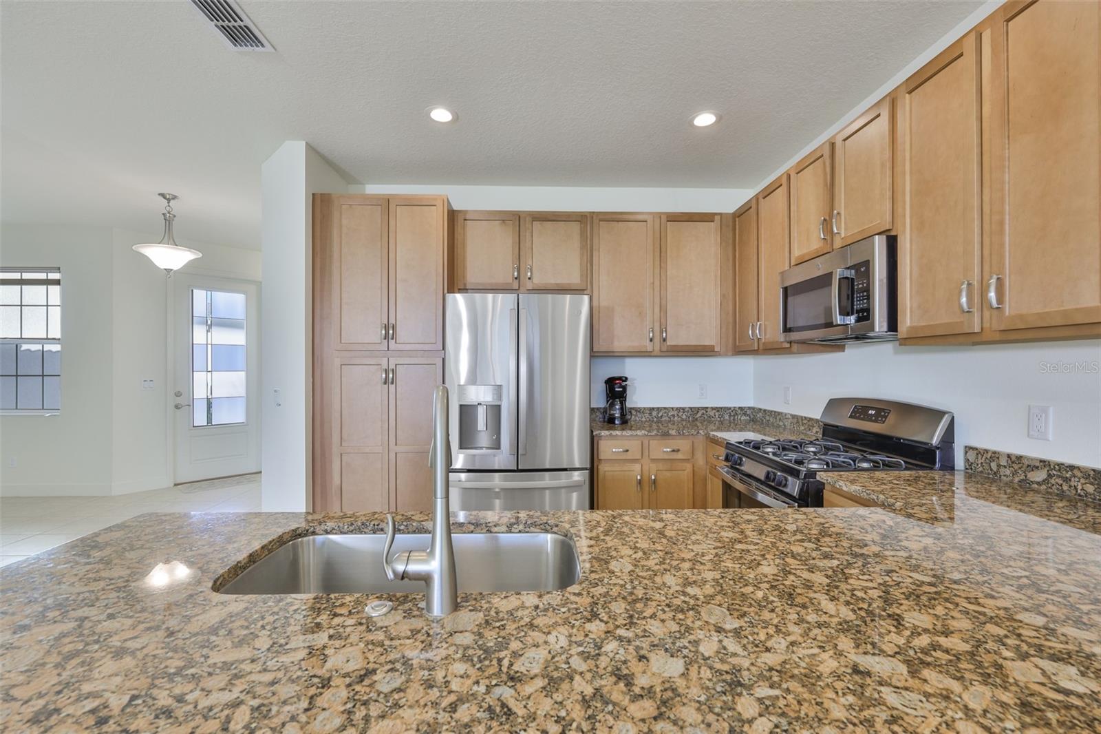 4906 AVILA LAKES DR, WIMAUMA, FL — photo 9