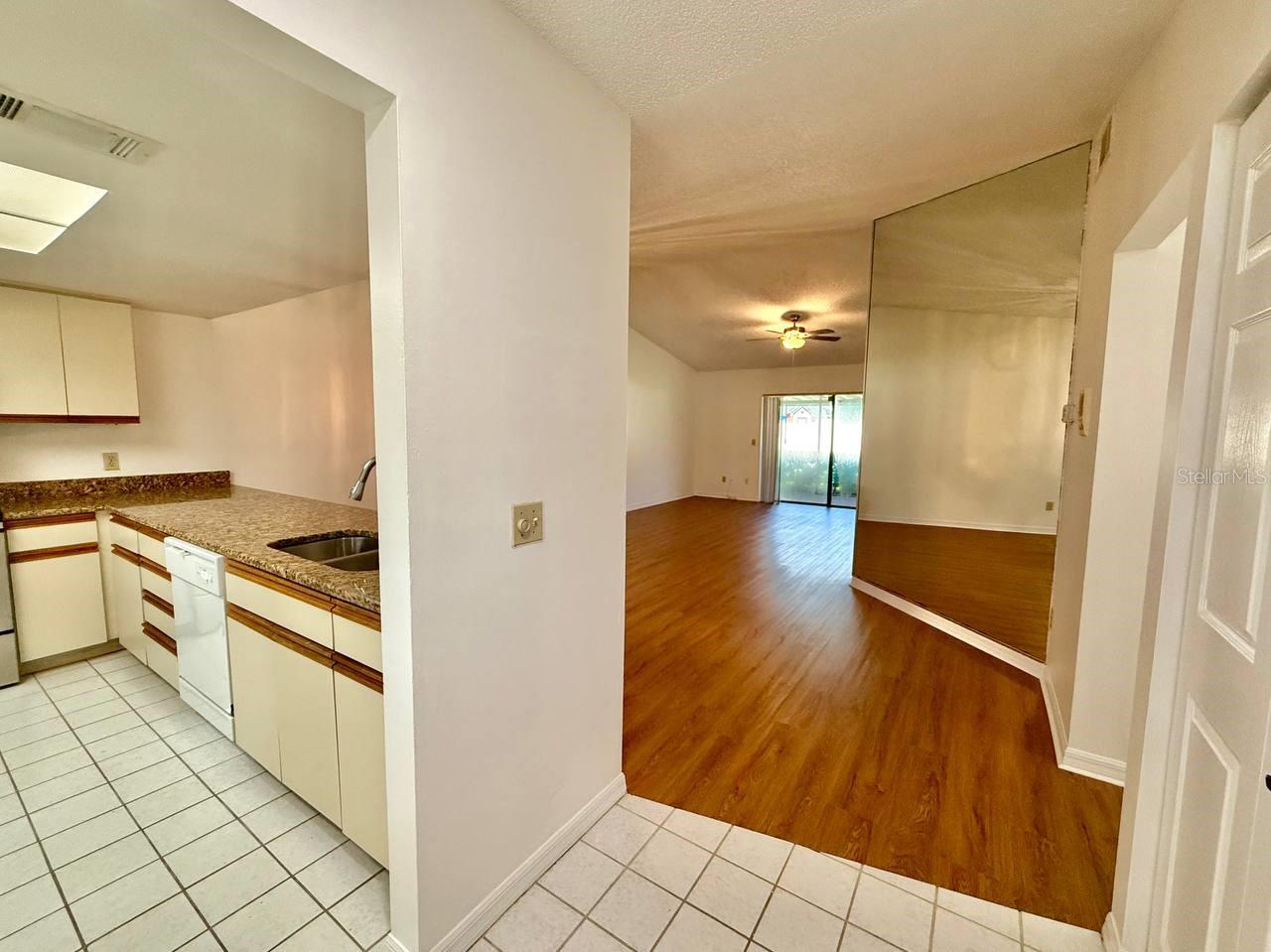 18308 AINTREE CT, TAMPA, FL — photo 7