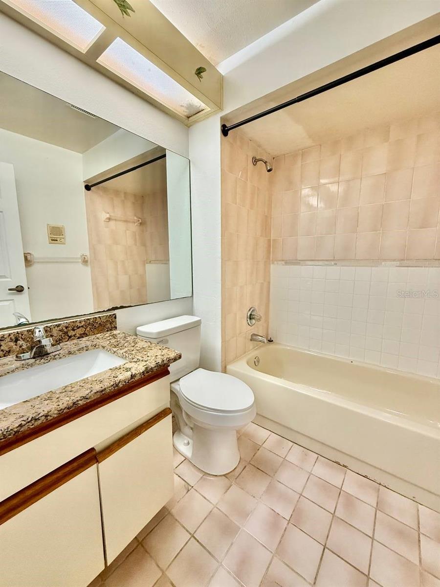 18308 AINTREE CT, TAMPA, FL — photo 9