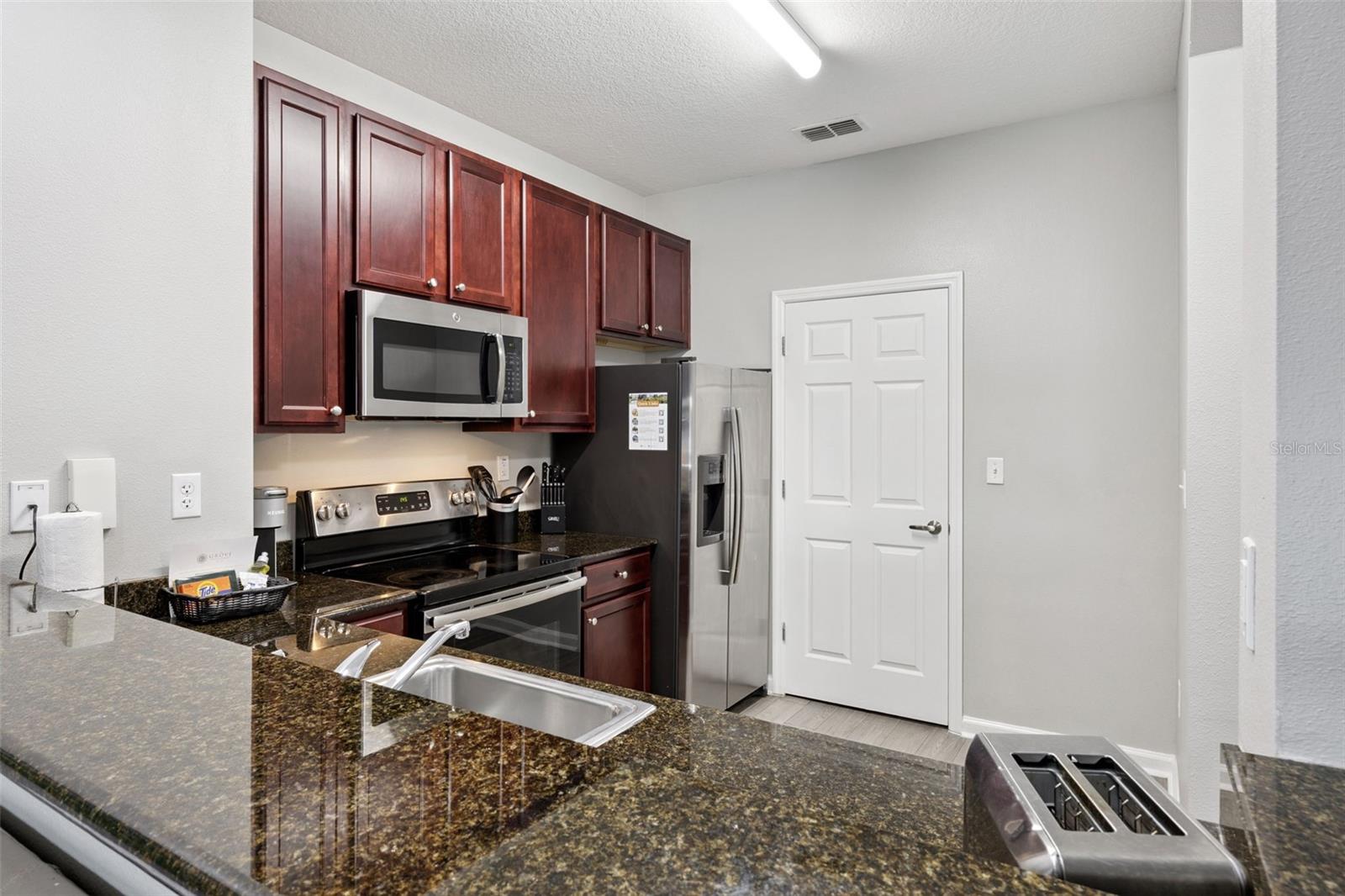 14501 GROVE RESORT AVE #1111, WINTER GARDEN, FL — photo 8