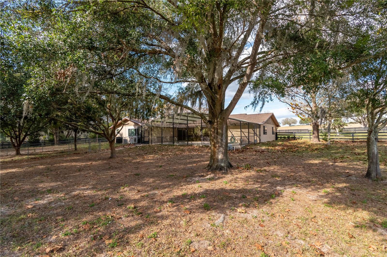 2902 MARION COUNTY ROAD, WEIRSDALE, FL — photo 52