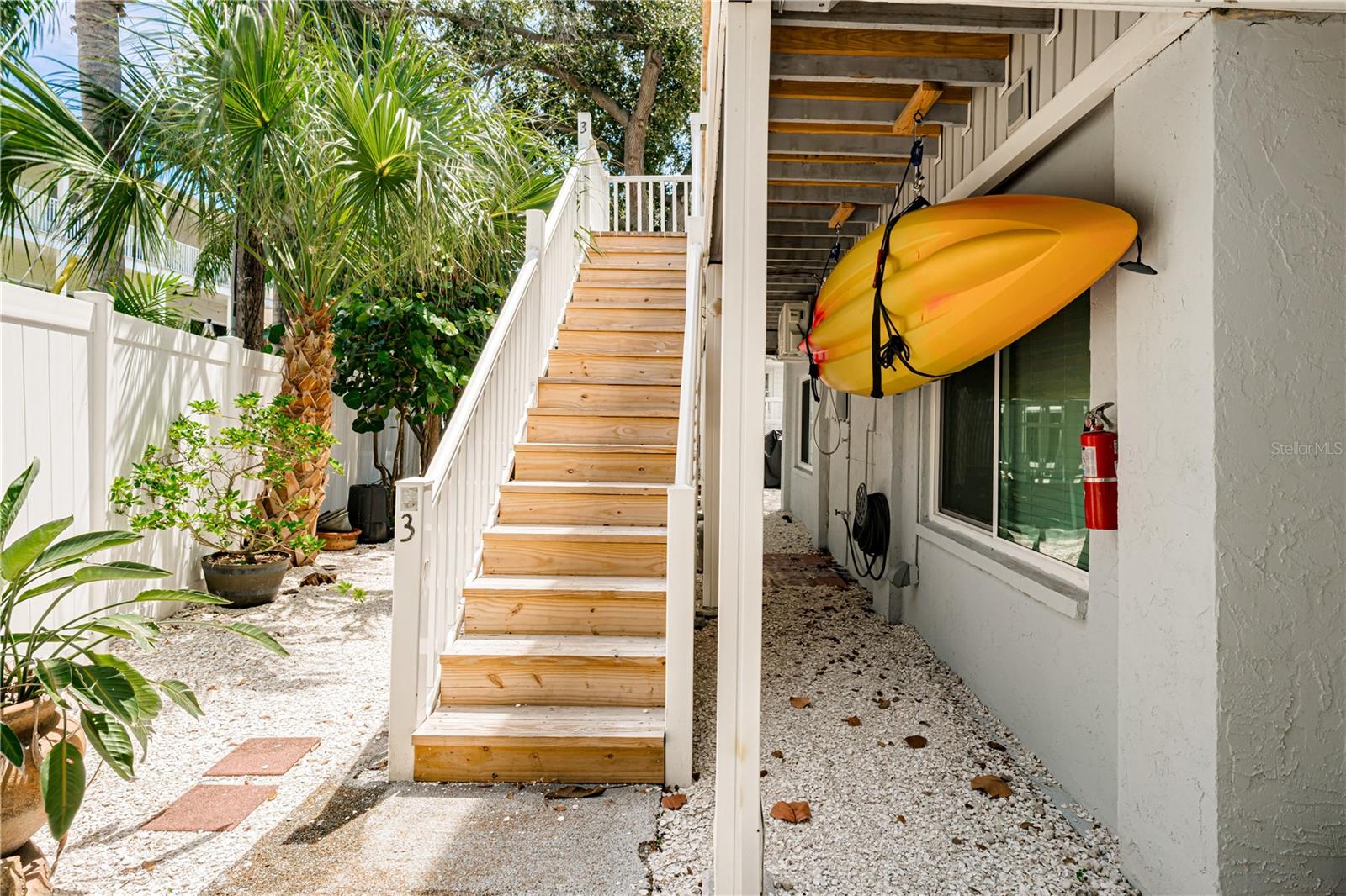 115 CANAL AVE #3, INDIAN ROCKS BEACH, FL — photo 33