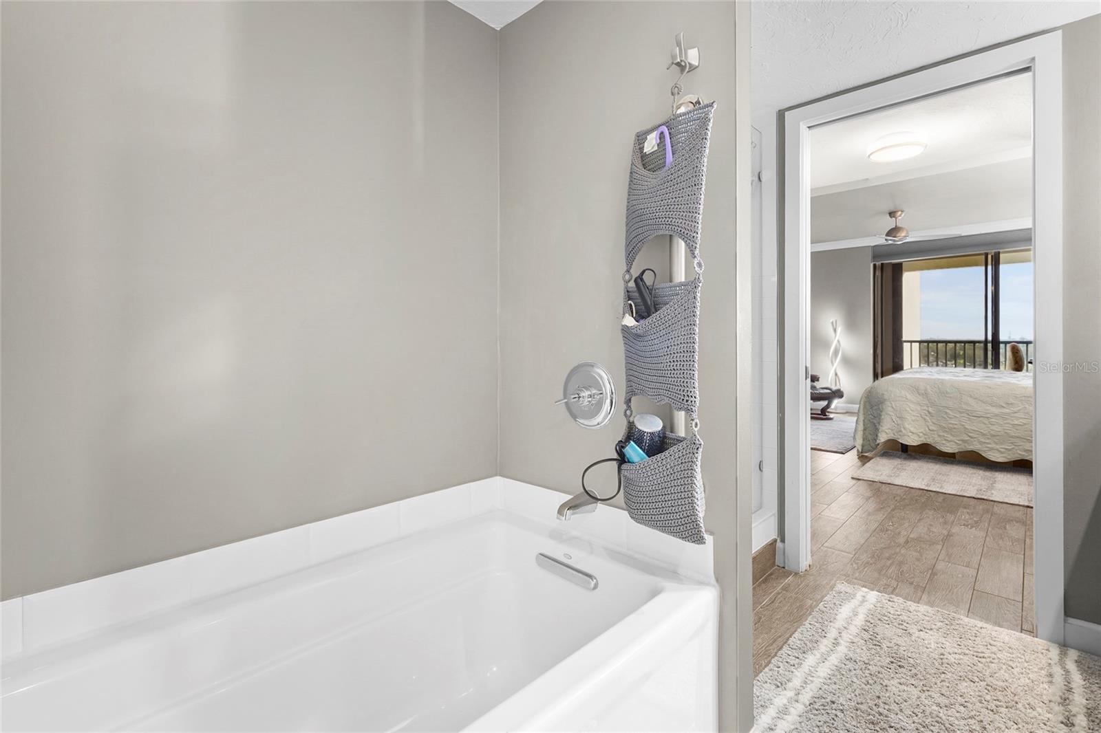 707 S GULFSTREAM AVE #906, SARASOTA, FL — photo 12