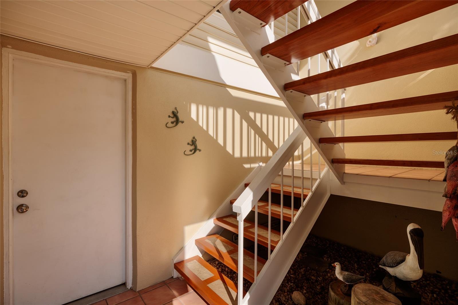 216 SUN VISTA CT S, TREASURE ISLAND, FL — photo 17