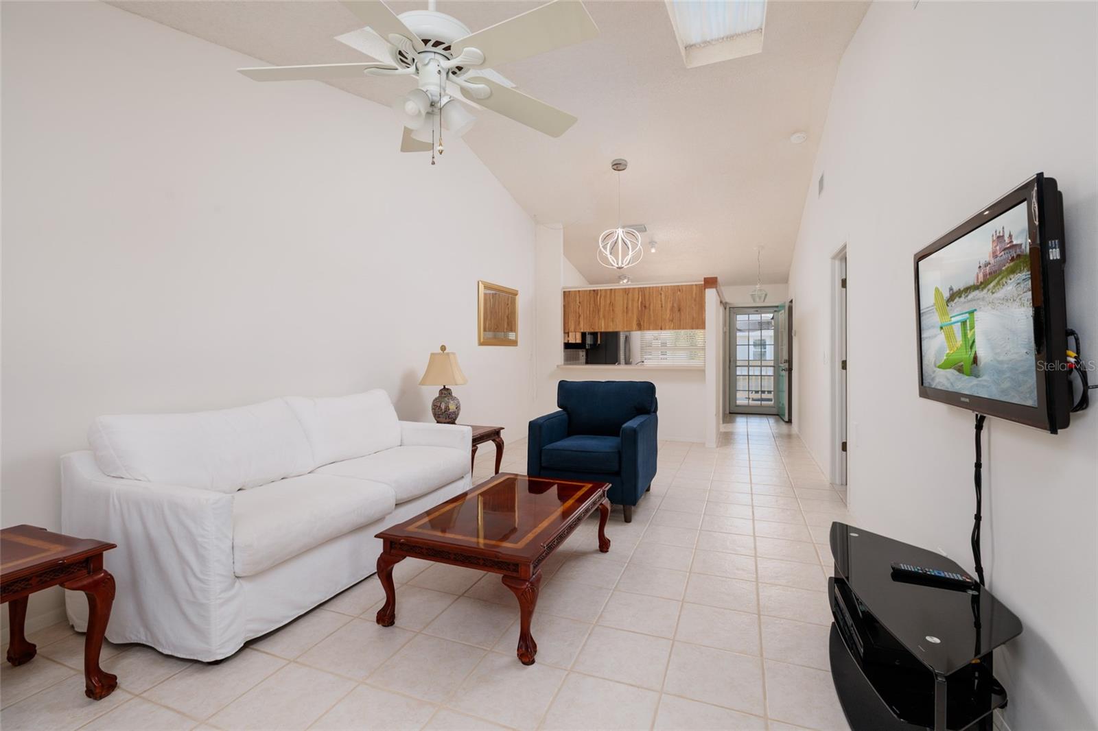 216 SUN VISTA CT S, TREASURE ISLAND, FL — photo 4