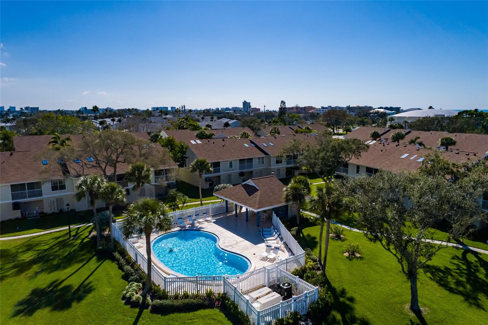 216 SUN VISTA CT S, TREASURE ISLAND, FL — photo 39