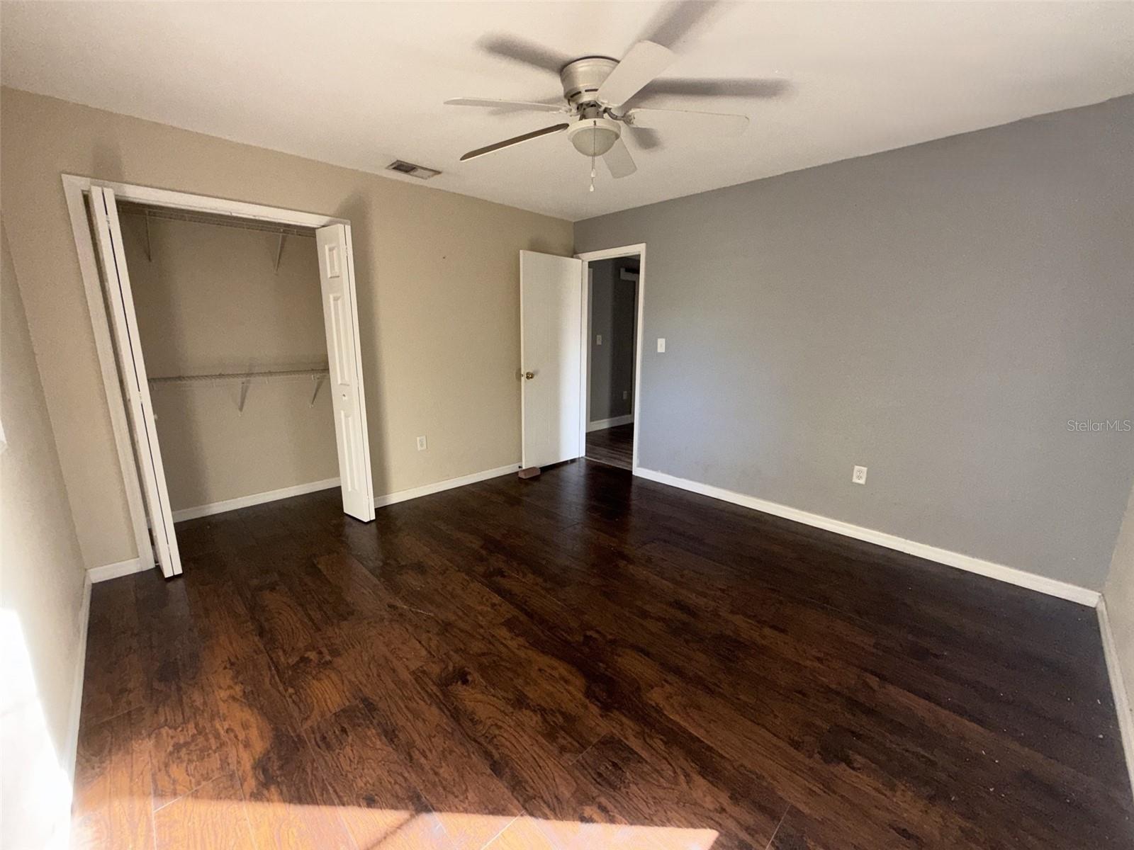 285 E LAKE ST, UMATILLA, FL — photo 32