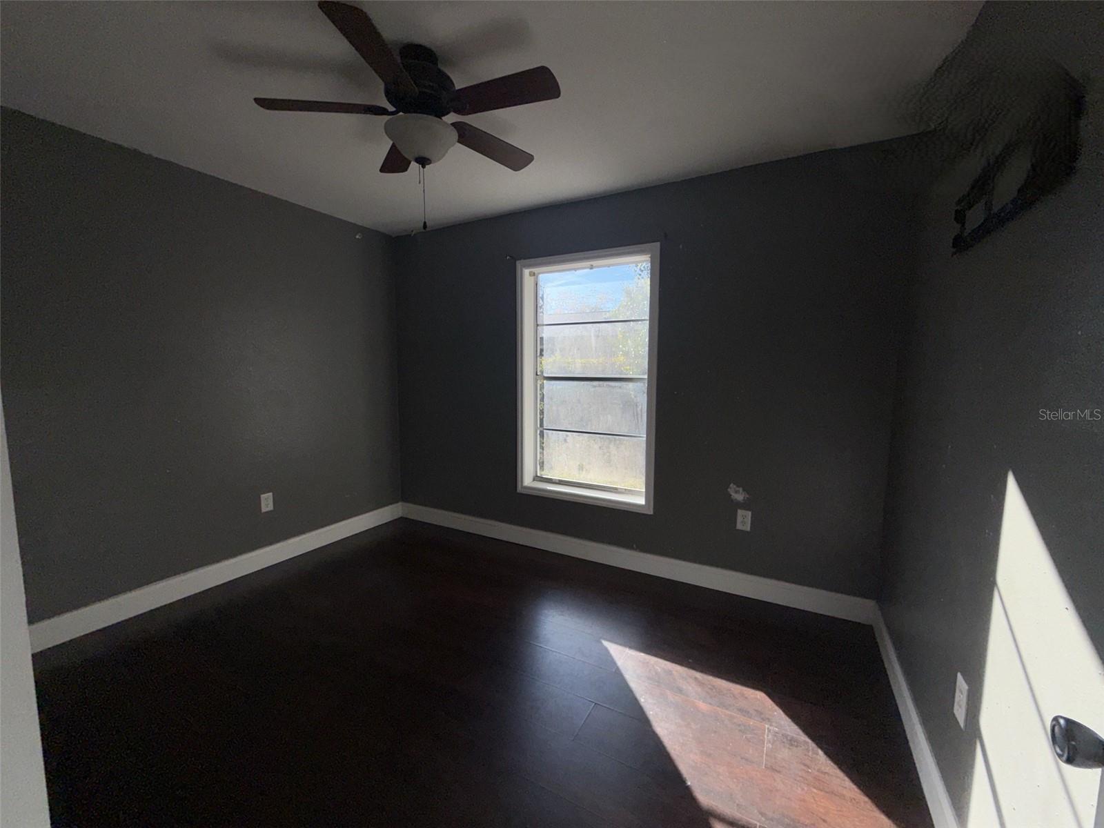 285 E LAKE ST, UMATILLA, FL — photo 33