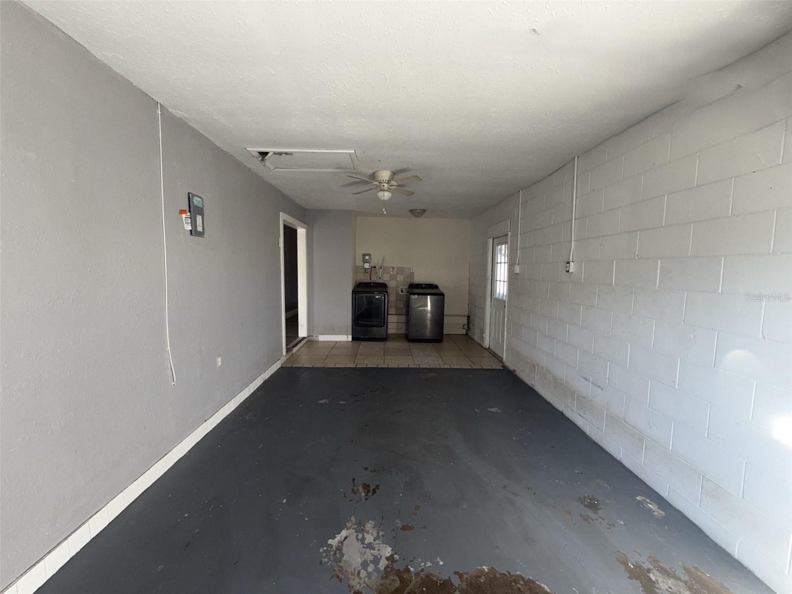 285 E LAKE ST, UMATILLA, FL — photo 42