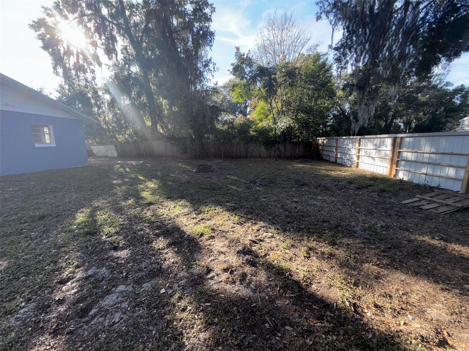 285 E LAKE ST, UMATILLA, FL — photo 50