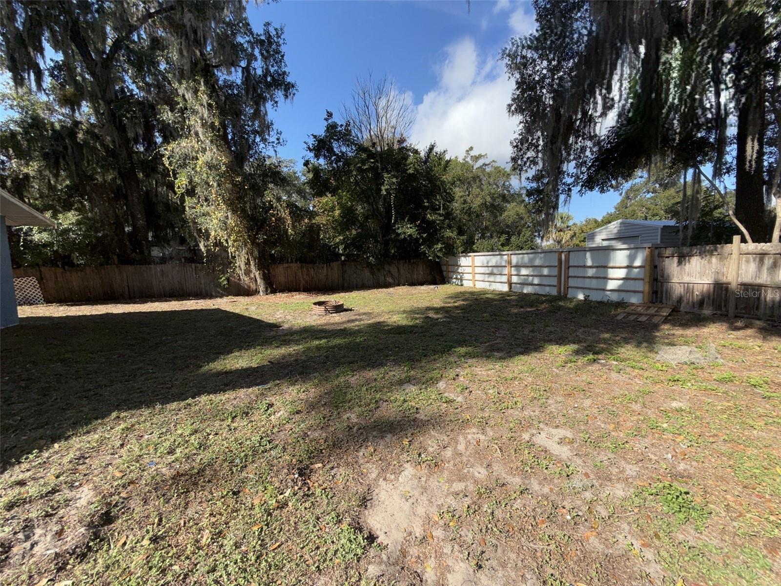 285 E LAKE ST, UMATILLA, FL — photo 53