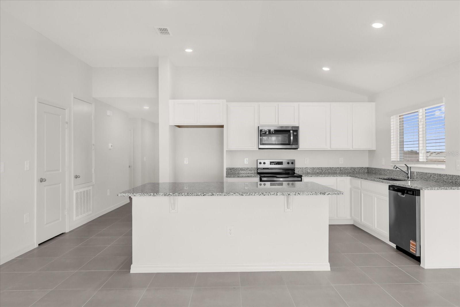 316 SUNBROOK DR, GROVELAND, FL — photo 3