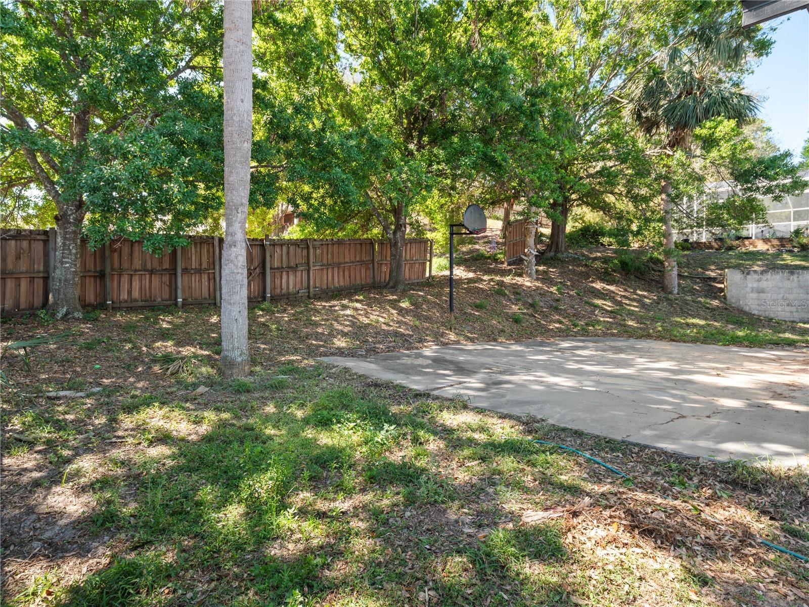 834 HIGH POINTE CIR, MINNEOLA, FL — photo 3