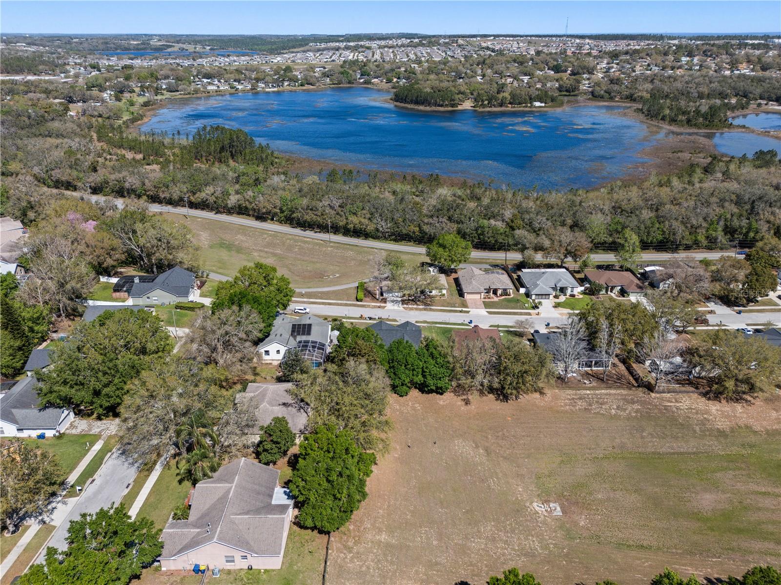 834 HIGH POINTE CIR, MINNEOLA, FL — photo 15