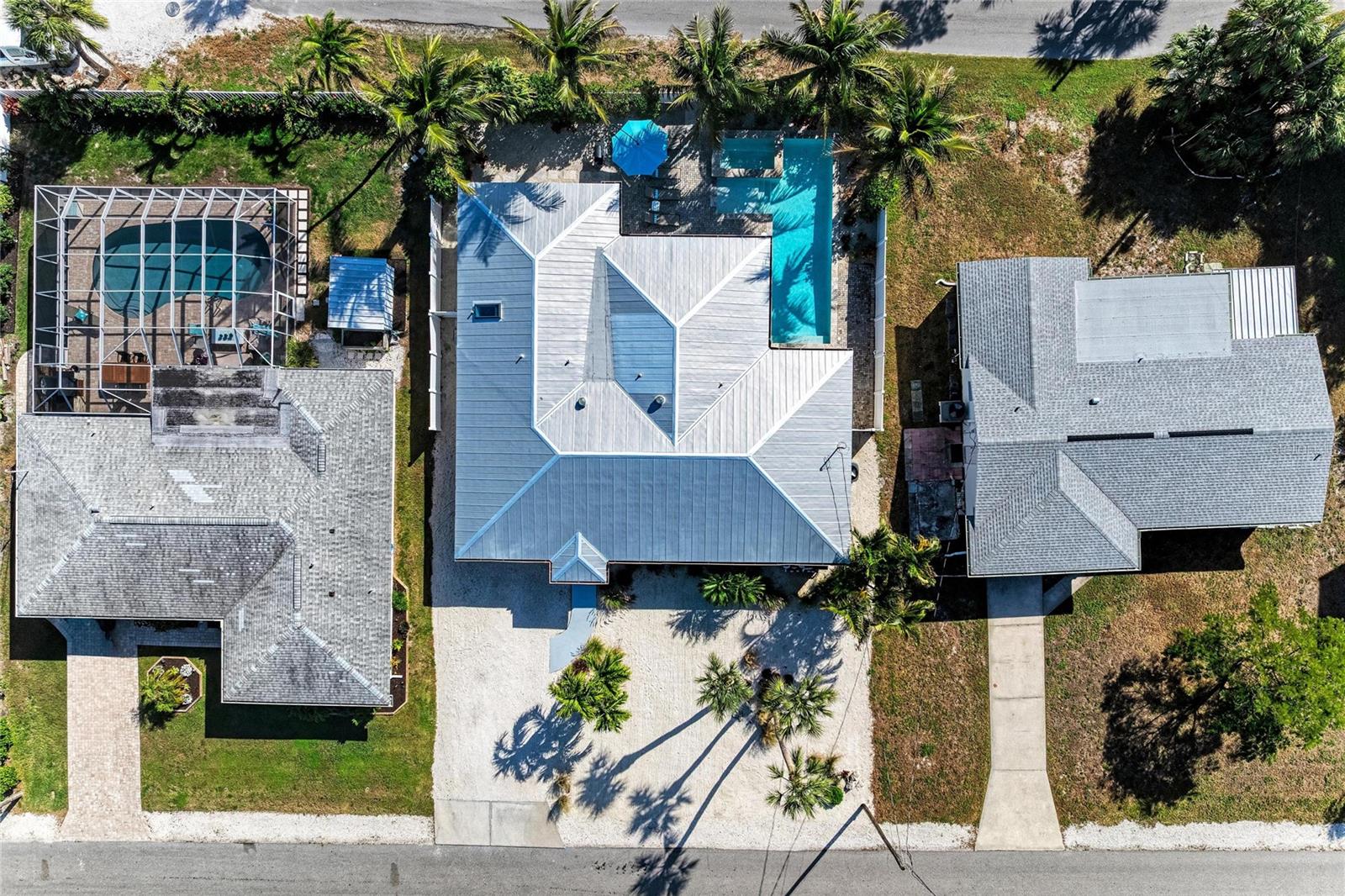 150 CRESCENT DR, ANNA MARIA, FL — photo 2