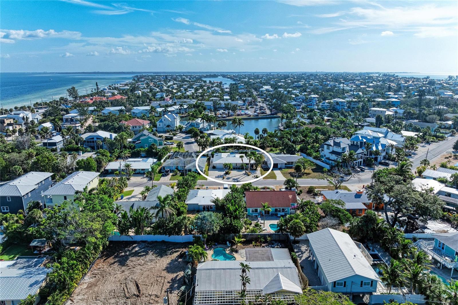 150 CRESCENT DR, ANNA MARIA, FL — photo 4