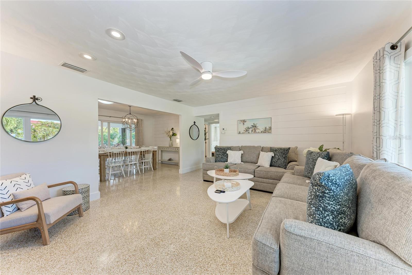 150 CRESCENT DR, ANNA MARIA, FL — photo 14