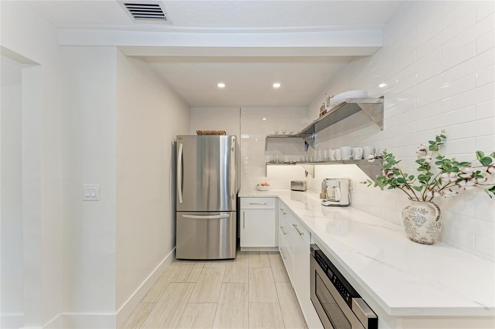150 CRESCENT DR, ANNA MARIA, FL — photo 20