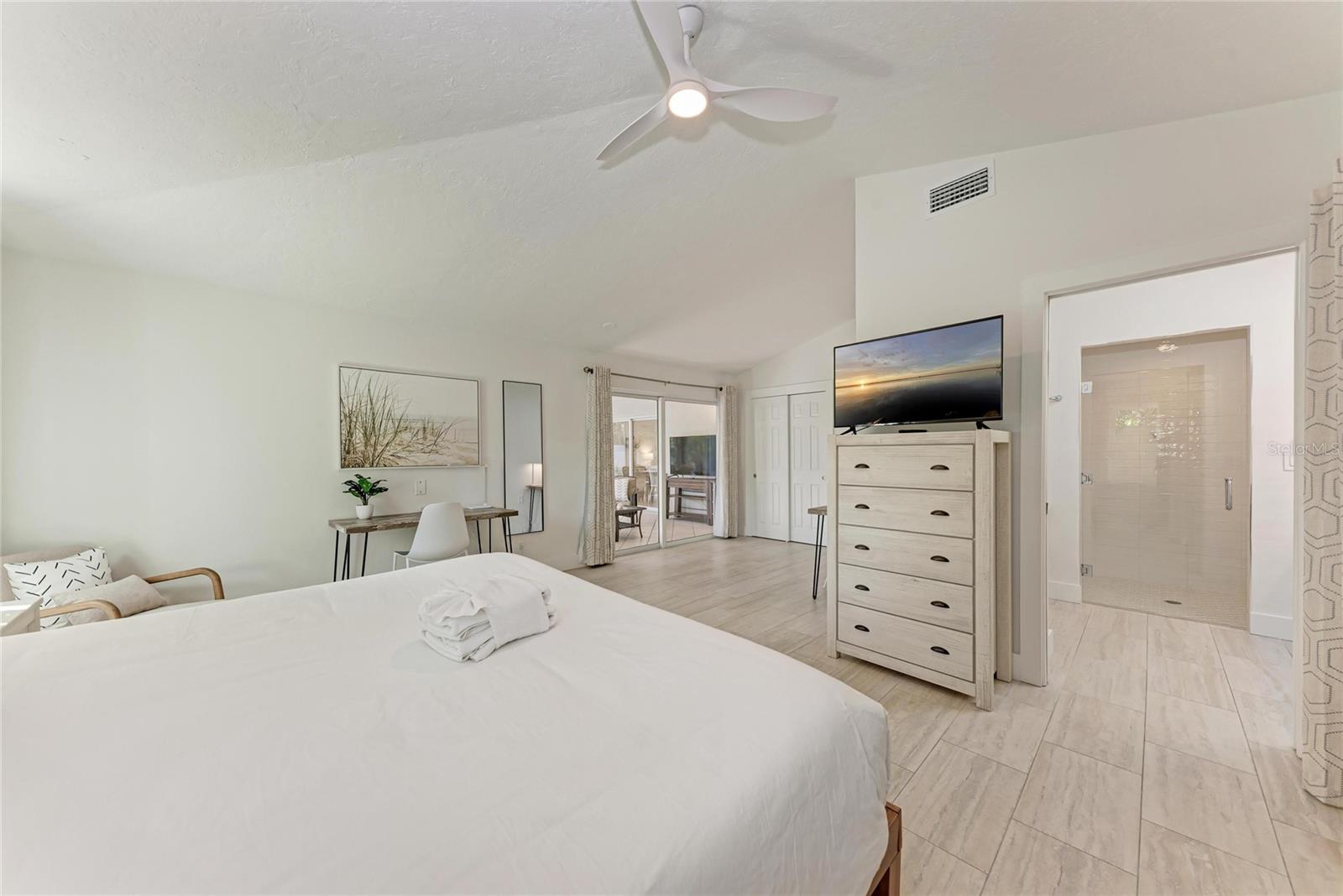 150 CRESCENT DR, ANNA MARIA, FL — photo 29