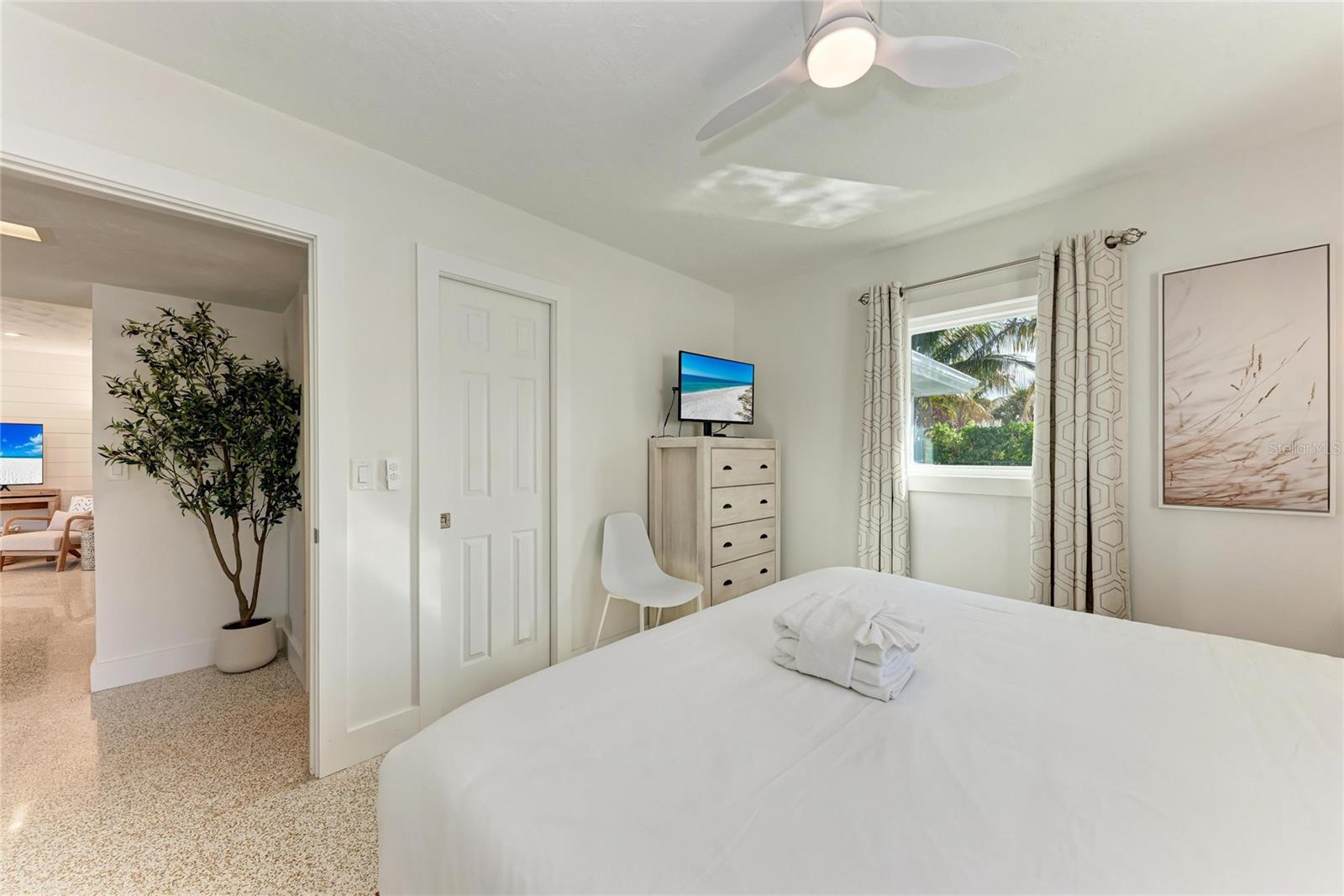 150 CRESCENT DR, ANNA MARIA, FL — photo 36