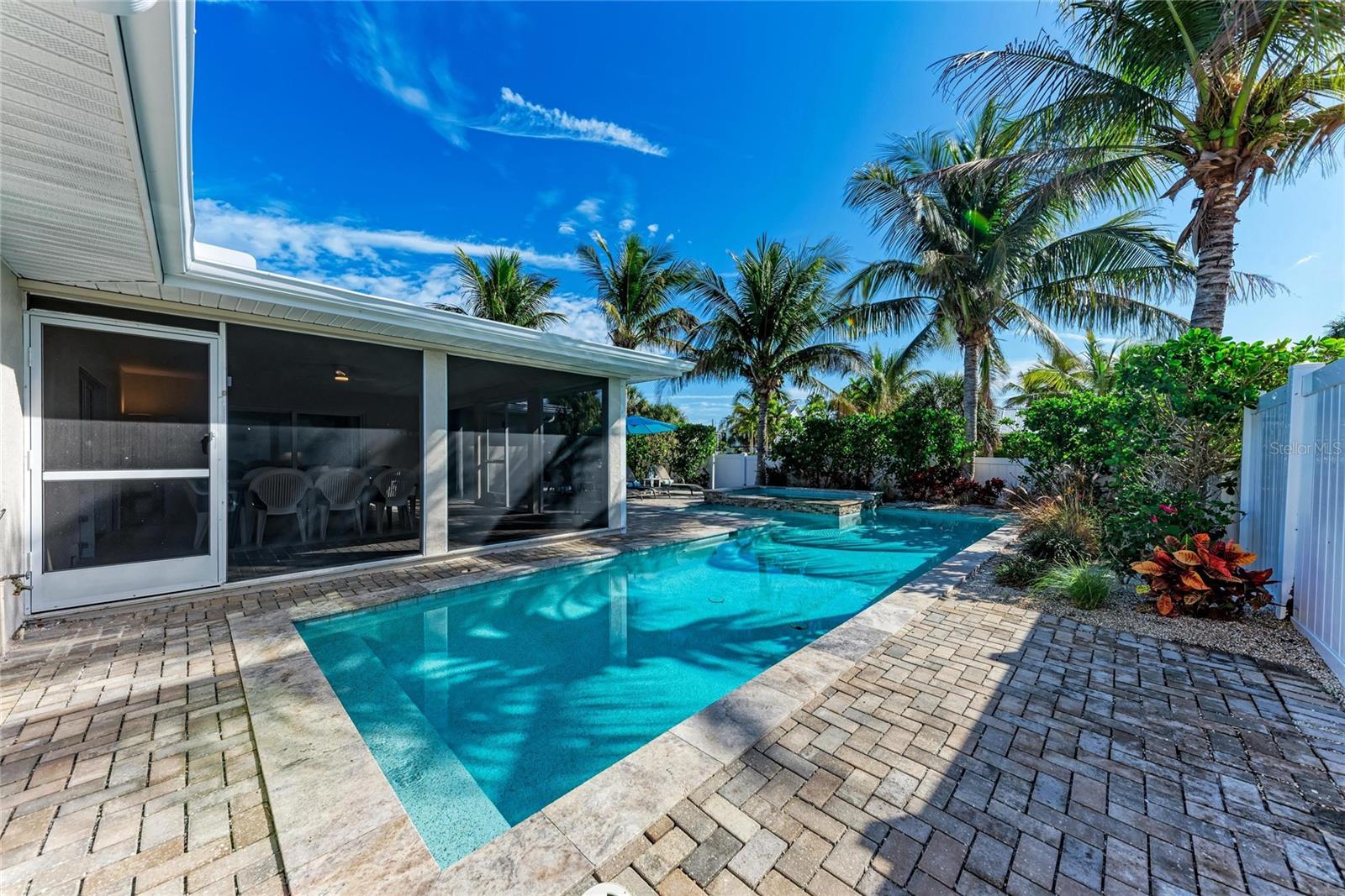 150 CRESCENT DR, ANNA MARIA, FL — photo 44