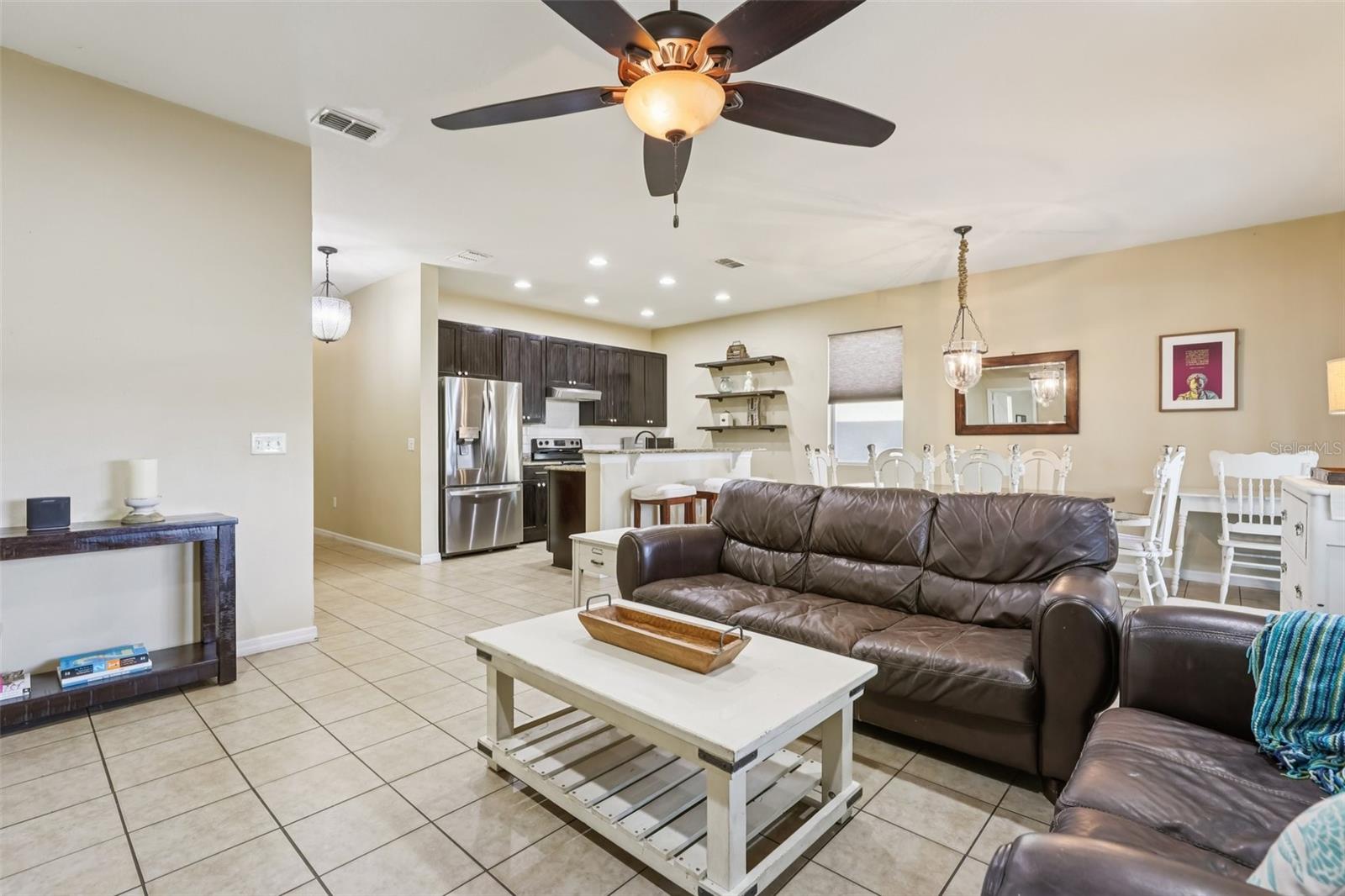 1689 STRATHMORE CIR, MOUNT DORA, FL — photo 9