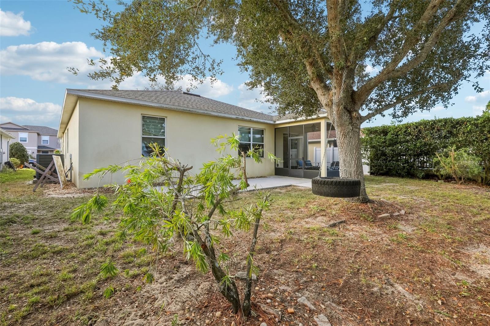 1689 STRATHMORE CIR, MOUNT DORA, FL — photo 64